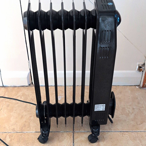 HOMCOM Portable Oil Filled Radiator Heater Black Digital 3 Heat Timer 220-240V