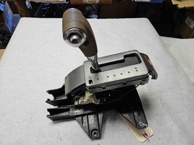 2005-2007 Nissan Pathfinder Floor Shift Shifter Transmission Assembly OEM
