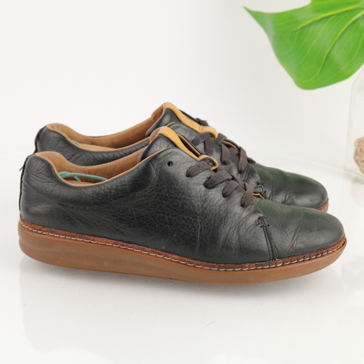 Clarks Womens Amberlee Crest Oxford Sneaker Size Black Leather