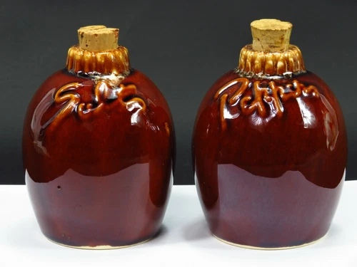 Vintage Hull Salt Pepper Shakers Brown Drip Pottery Cork Shaker Glaze Large USA