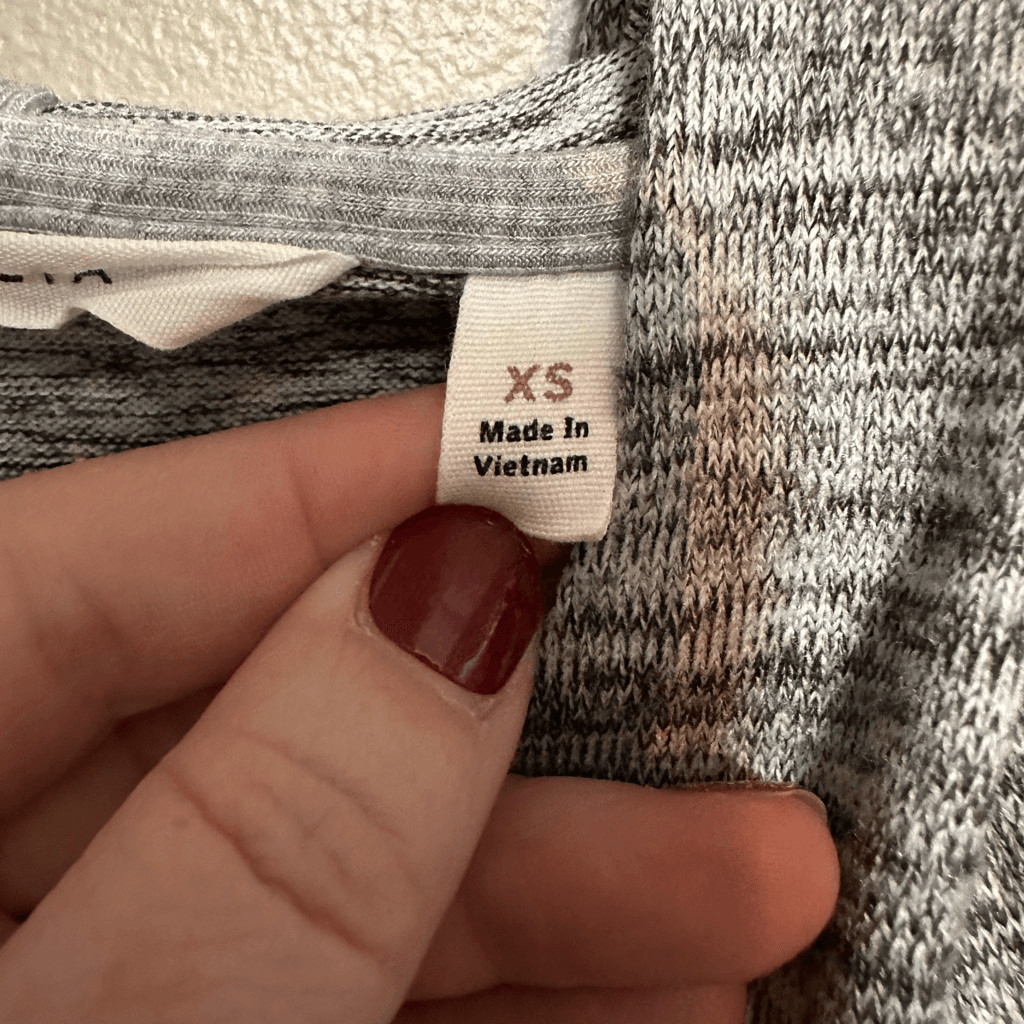 Athleta oversized gray pullover batwing hoodie si… - image 5