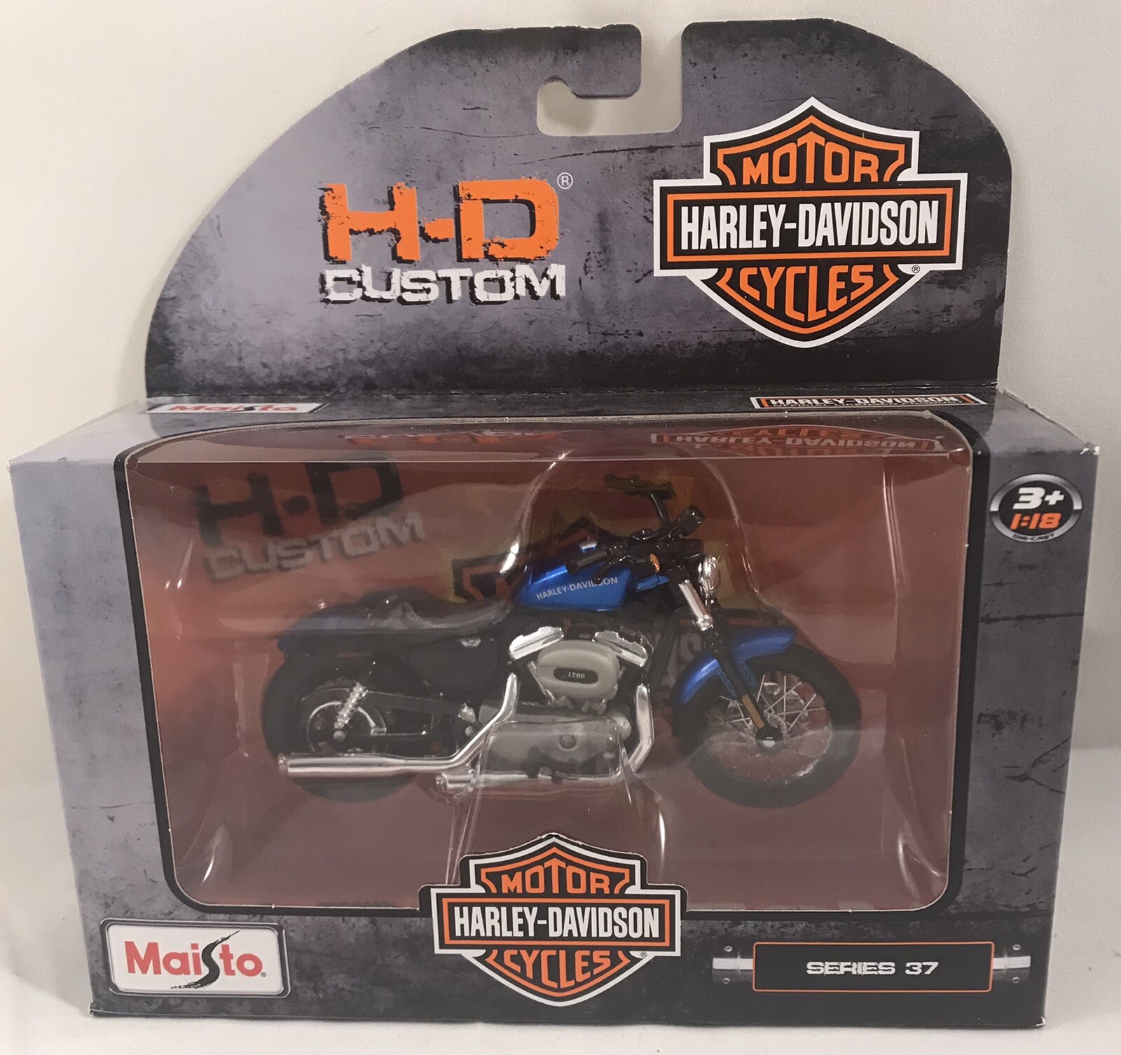 Harley Davidson 2012 XL 1200N Nightster Blue 118 Scale Maisto