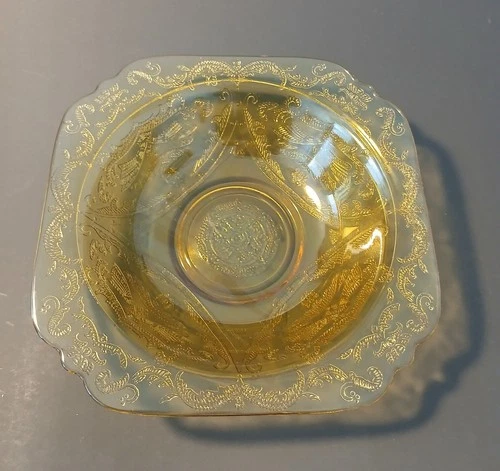 4  Vintage Federal Madrid Amber 7” Soup Salad Dessert Bowls Depression Era