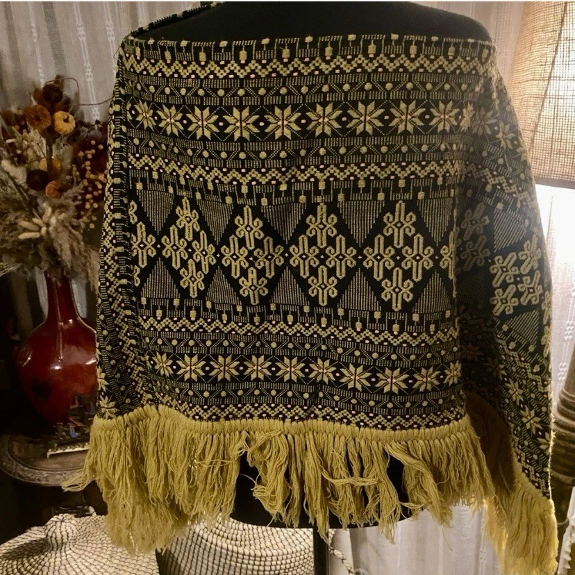 Винтажное черно-желтое пончо 70-х с узором - Изображение 4 из 4