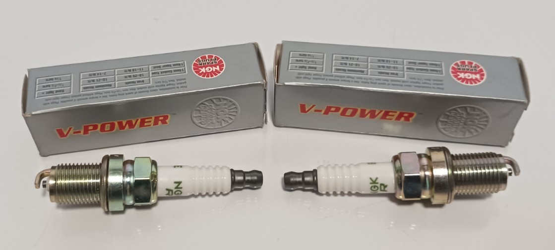 2X GENUINE OEM NGK V-POWERED SPARK PLUGS BCPR6E-11 NOS 5632 FREE SHIPPING