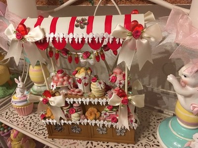 Deko Candy Kuchen Cupcakes Kannen Herzen Macarons Markt-Stand Landhaus NEU