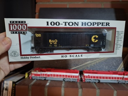 Tolva de carbón de acero Proto1000 Chessie System/B&O 100 toneladas 3 bahías - B&O #66636 | Condition: Used
