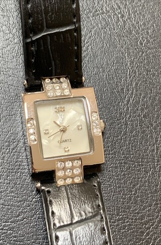 Avon Ladies Quartz Wrist Watch Francesca Black Strap- Used Condition - Picture 2 of 11