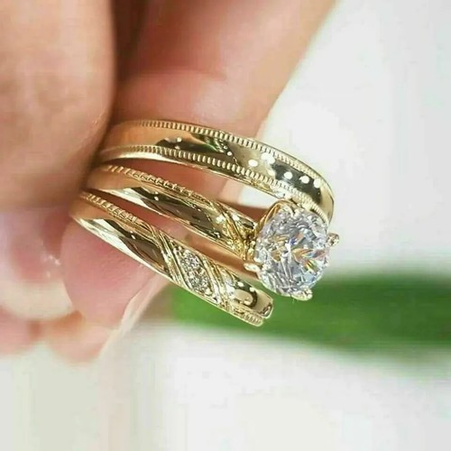 3Ct Round Lab Created His-Her Trio Engagement Ring Set 14K Yellow Gold Plated - Afbeelding 5 van 6