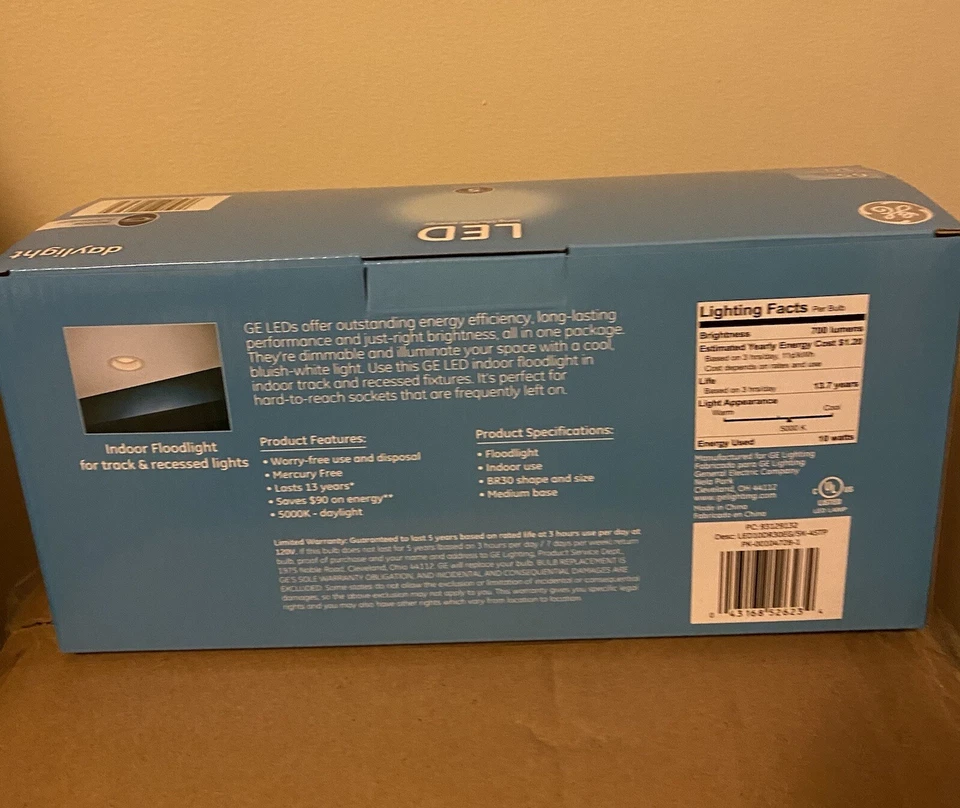GE LED Lightbulbs BR30Daylight Dimmable Indoor Flood Lights 65W 10W (4 pack)NEW - Image 4 of 4