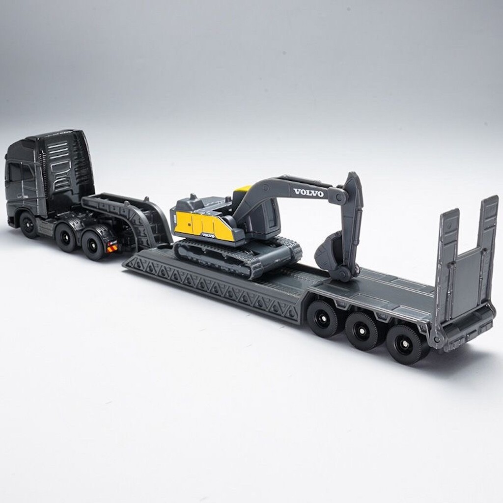 Maisto 1:64 Volvo FH16 750 Excavator Trailer Truck Model Diecast