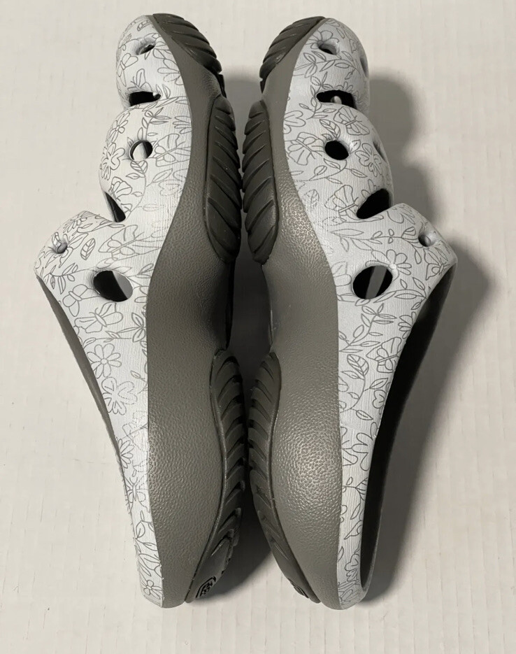 Sandali Keen donna Yogui Arts fiori hawaiani slide US 5