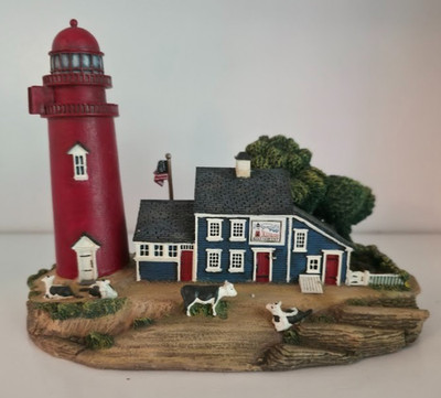 Charles Wysocki  Beach Bums  #78751 Hawthorne Architectural Register w/ Box