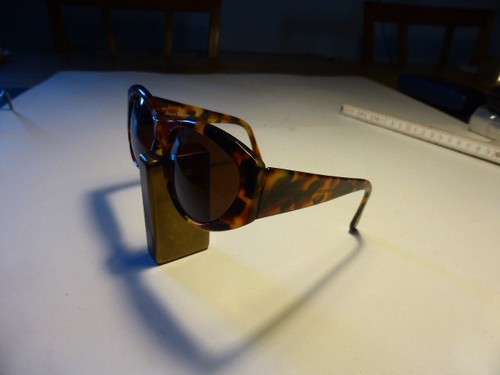 Sonnenbrille Damen Marke "Giulio Tabacchi" super Hip mit Etui - Bild 5 von 8
