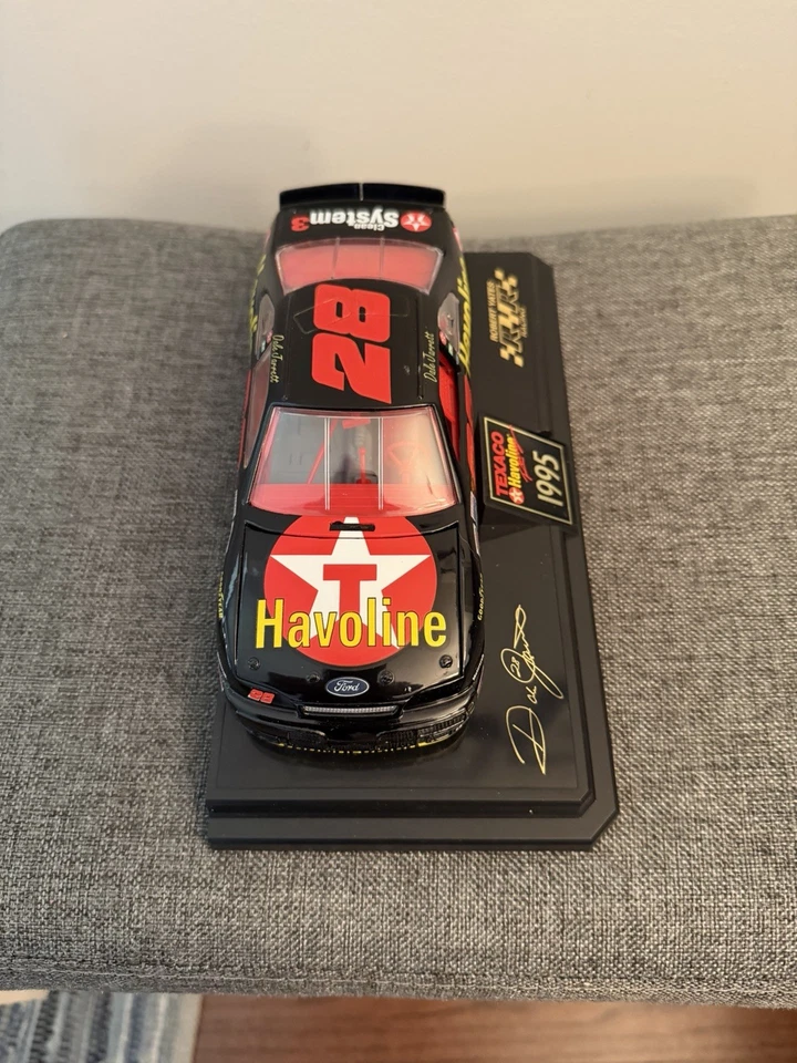 1995 Dale Jarrett #28 Havoline Texaco 1/24 Diecast Bank Racing Champions NASCAR - Image 2 of 4