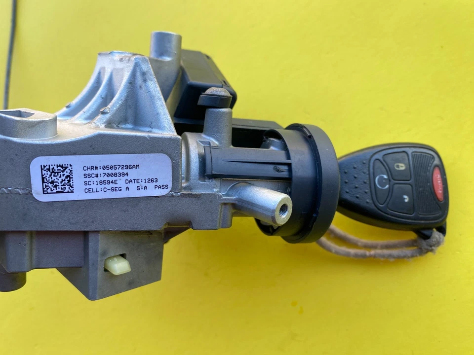 Jeep Patriot 2013-2017 interruptor de encendido bloqueo con llave e inmovilizador OEM 05057296AM Foto 3 de 4