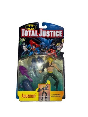 Kenner Total Justice Aquaman Action Figure Plastic Blasting Hydro Spear 1996