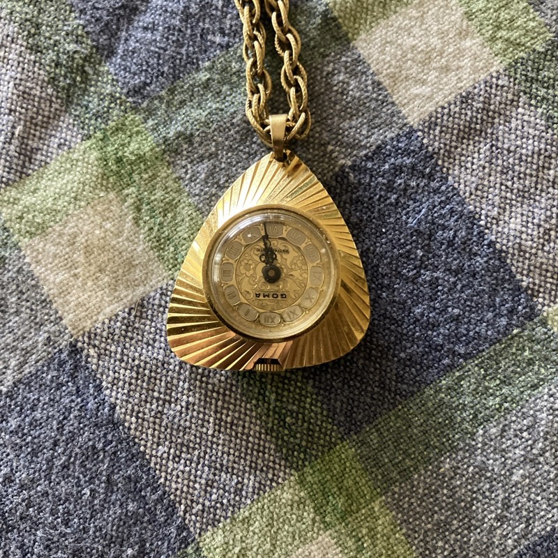 Vtg Swiss Made Anti-magnetic Wind Up GOMA Pendant Watch Perfect Time!