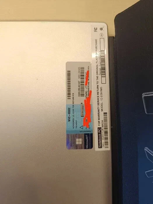 HP Envy x2 Detachable Touchscreen Laptop Win 10 Home 128GB 4GB 2.2GHz  - Image 3 of 4