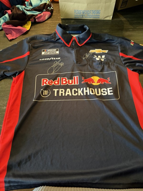 Shane Van Gisbergen &Connor Zilisch Signed Red Bull Trackhouse Crew Shirt Large