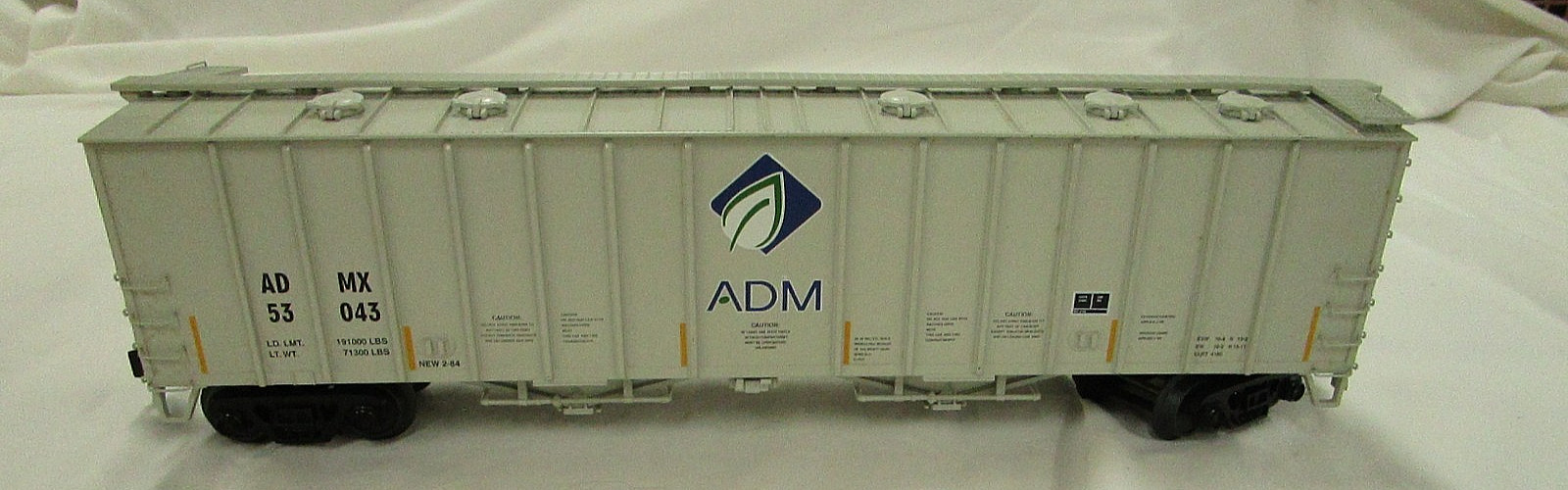 MTH Premier ADM Covered hopper O Scale,  Road # 53043