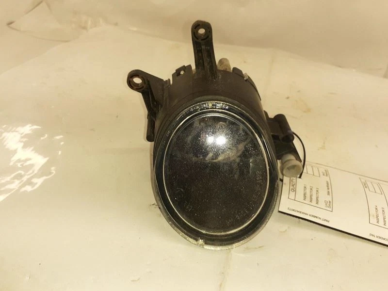 Driver Corner/Park Light Fog-driving In Bumper Sedan Fits 04-05 AUDI S4 1896252 - Image 2 of 4