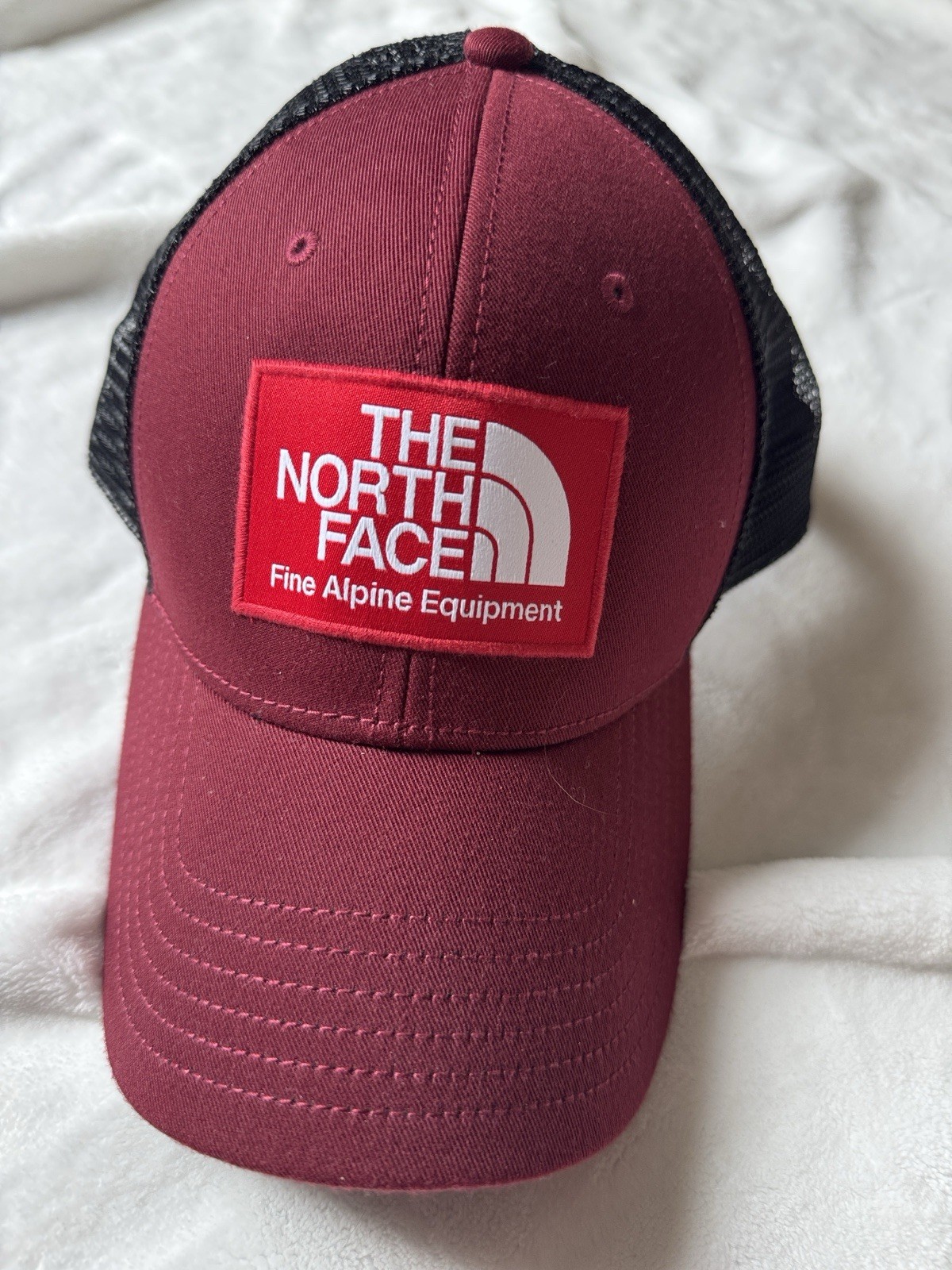 The North Face Trucker Hat Burgundy/Black Mesh Back Adjustable Unisex One Size