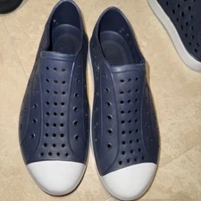 Men Crane Breathable Clog Sneakers Navy Color 9/10 NWOT