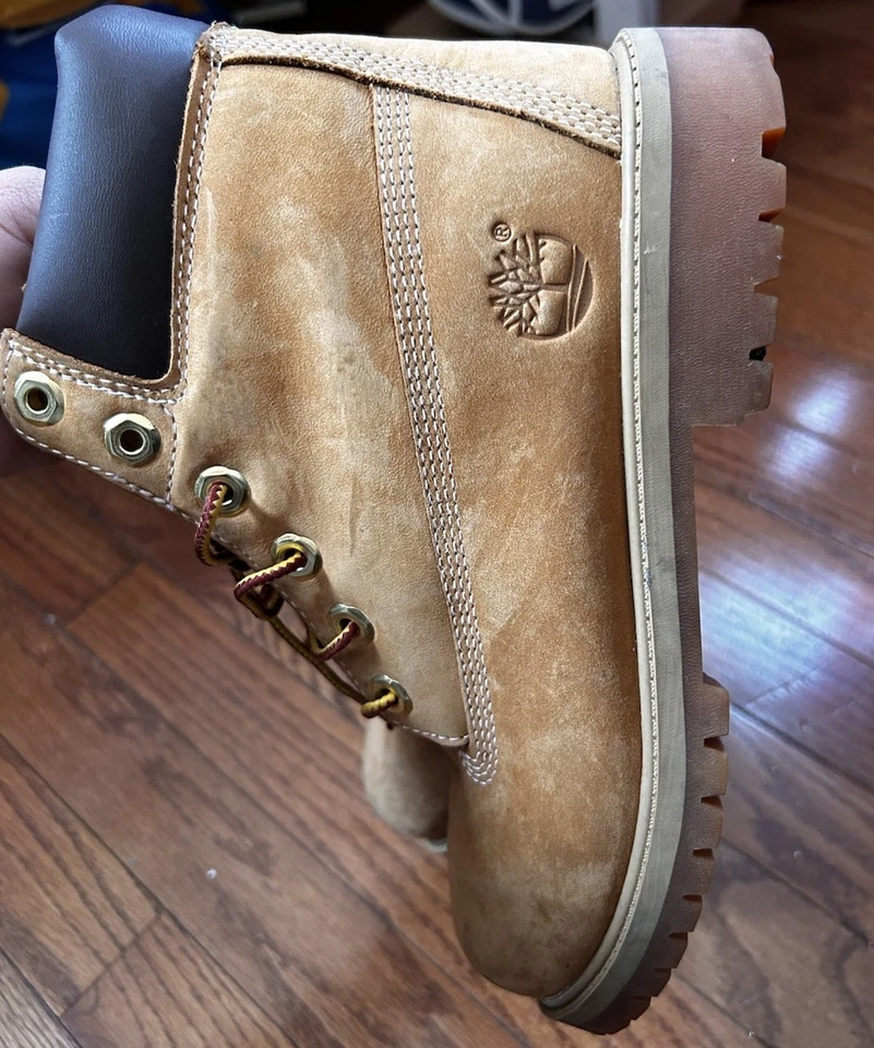 Junior Timberland Premium 6" Trigo Nubuck Botas Impermeables, Talla Us 5.5 Foto 4 de 4