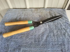 Vintage Wooden Handle Garden Hedge Shears Trimmers 22" Douglas 23-017