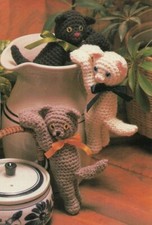 KITTY HANG-UPS CATS HOME DECOR DIGEST SIZE CROCHET PATTERN INSTRUCTIONS HTF