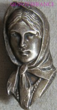 BG3005 - BADGE BROCHE FEMME CORSE
