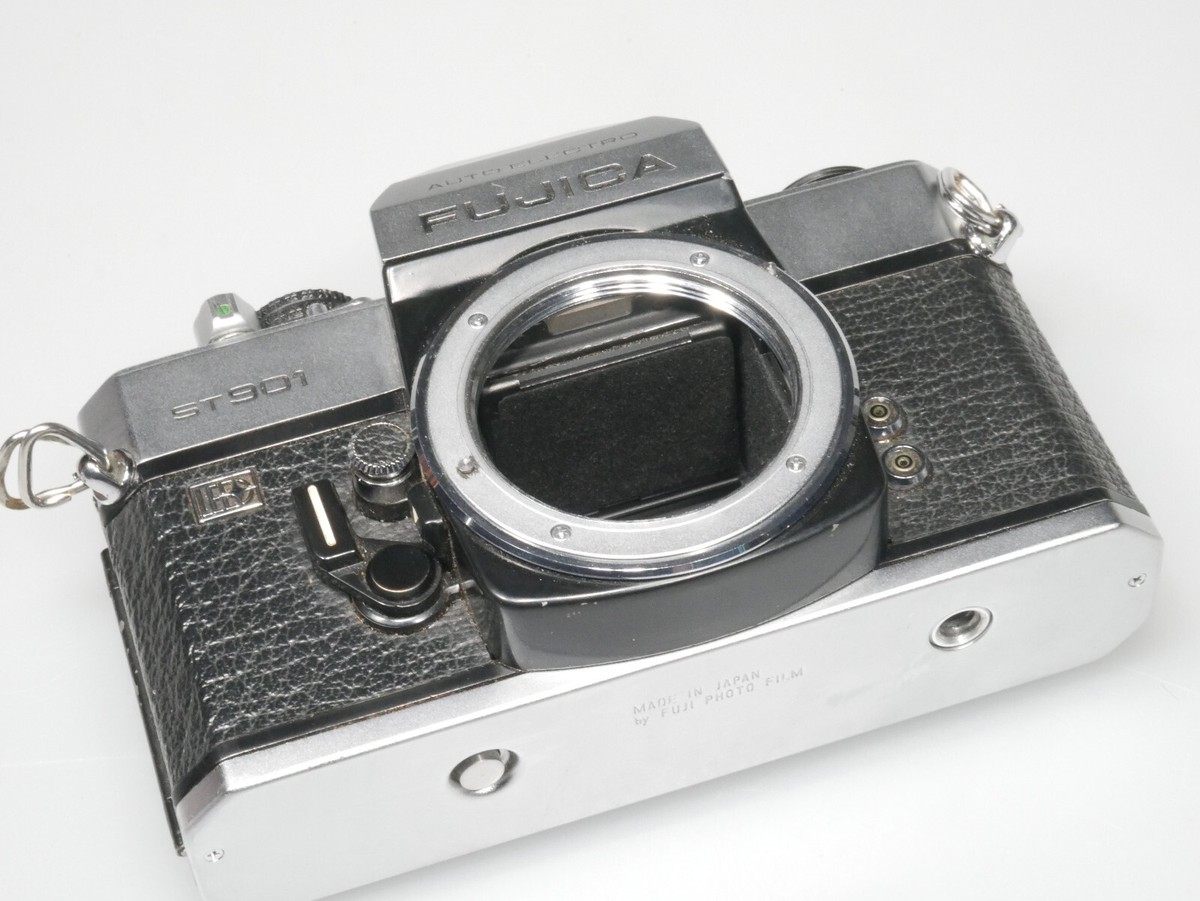 Fujica ST901 Auto Electro 35mm Film SLR Camera Body for pars
