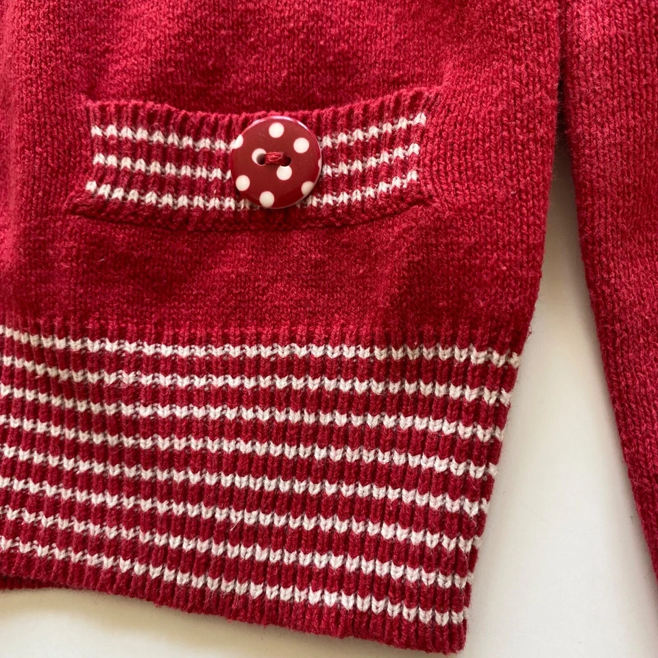 Suéter cárdigan con parche de calabaza de 7 niñas rojo tejido botón delantero con acento blanco Foto 3 de 4