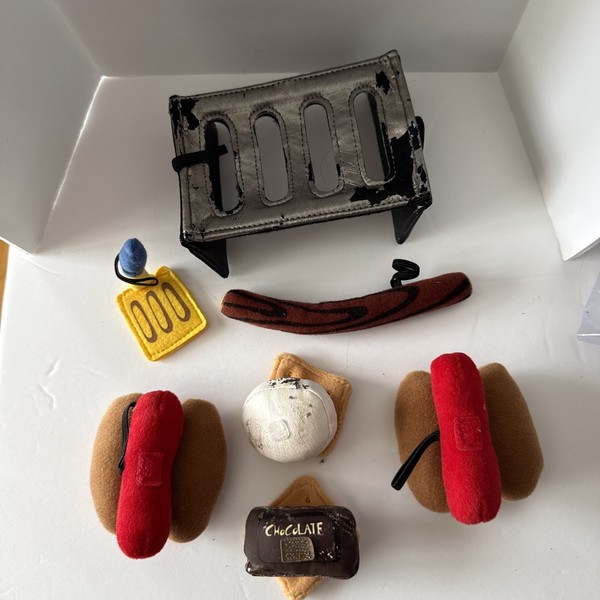 Lote Build A Bear Picnic Hot Dogs S’more Espátula Parrilla Tronco de Fuego