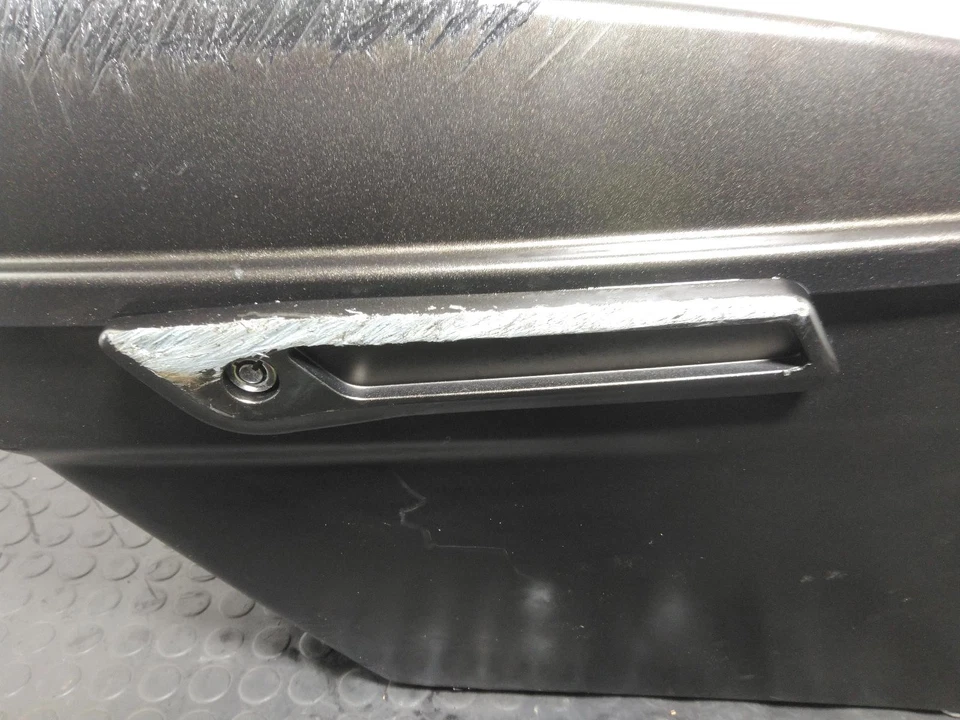 ALFORJA HARLEY DAVIDSON STREET GLIDE 2006-2022  Foto 2 de 4