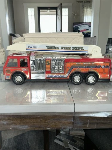 VINTAGE TONKA FIRE DEPT 75 FT RESCUE BOOM LADDER TRUCK 1993