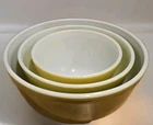 PYREX 3 Vintage Nesting Bowls Shades of Green 401 402 403 MCM Cottage Grannycore