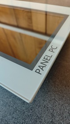 YASKAWA PANEL PC 67P-RRJ0-EB