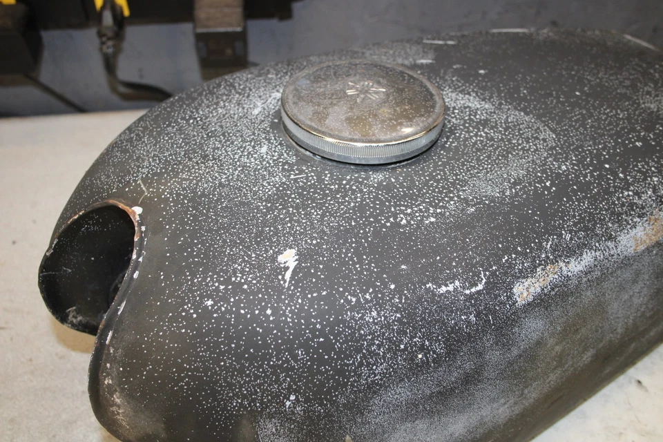 1972 Yamaha DS7 250 GAS TANK FUEL PETROL RESERVOIR 2243.ABG - Image 2 of 4