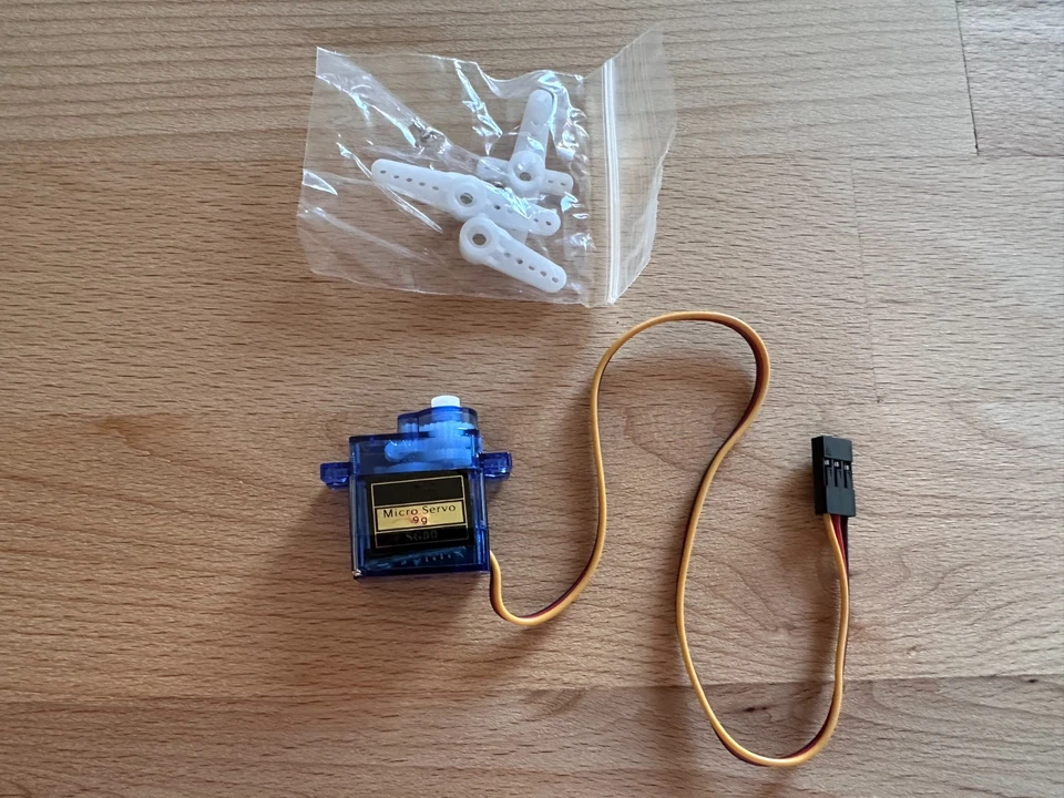 12 Stück SG90 Micro-Servo 9G für RC Flugzeug Hubschrauber Auto Schiff Arduino - Bild 2 von 4