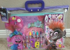 Trolls World Tour 12 Piece Drawing Painting Set With Clear Tote