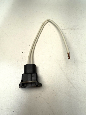 Fuel Injector Wiring Harness Connector for Nissan 300ZX Z31 1984