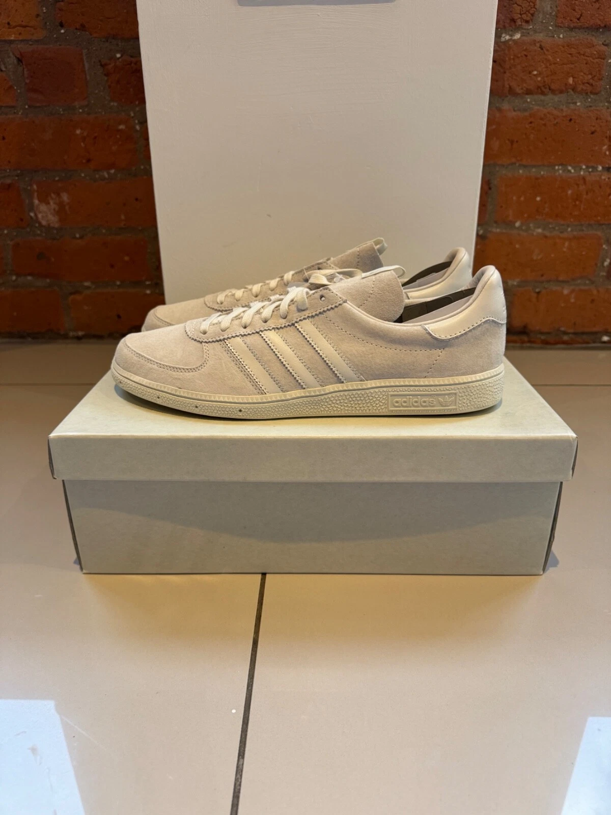 Adidas Consortium Baltic Cup TR UK 11 nuove con scatola V22508