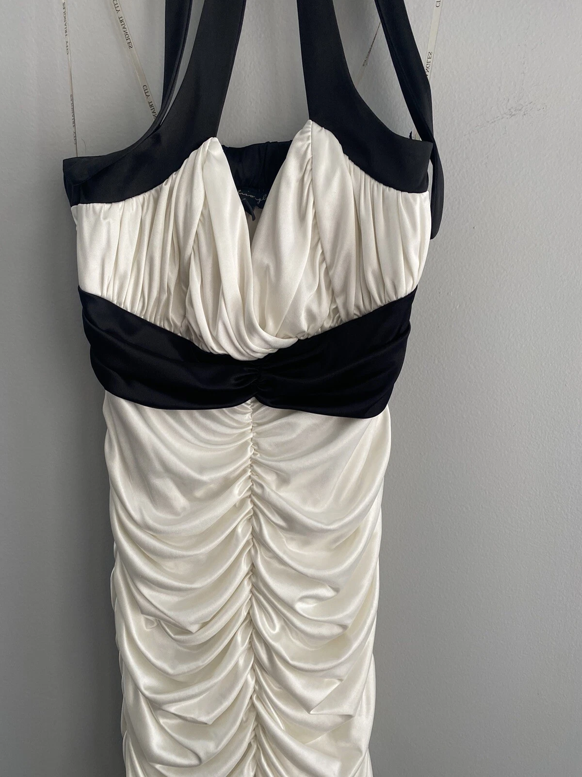 OFF WHITE Abito Junior taglia small formale bianco sporco e nero cravatte intorno al collo mini