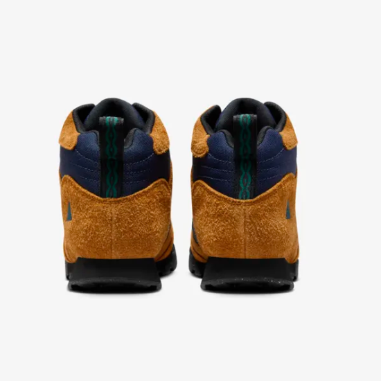 Nike ACG Torre Mid Water Proof Shoes  display picture 1