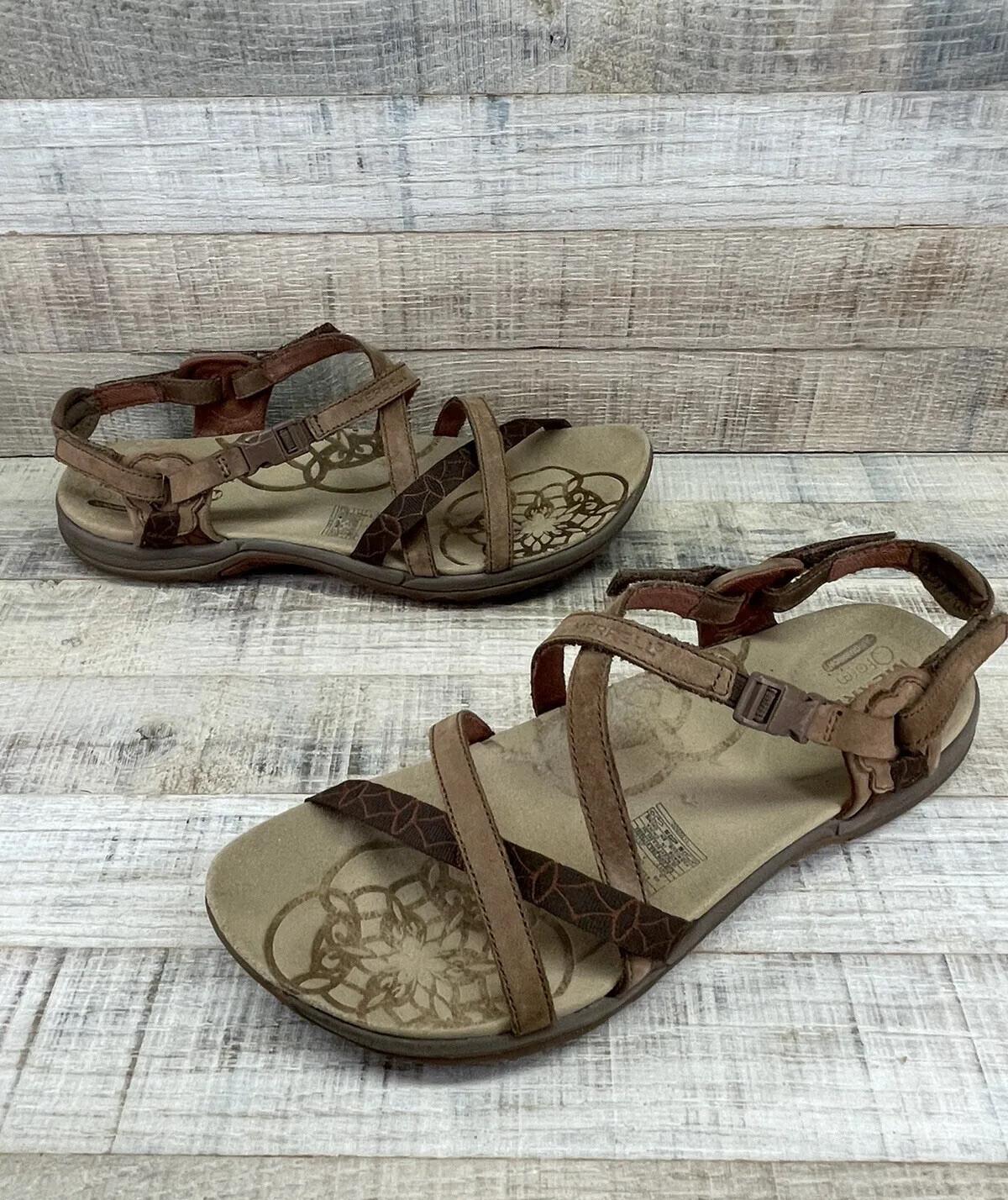 Sandali sportivi Merrell Dark Earth in pelle marrone cinturino staccabile alla caviglia donna 9