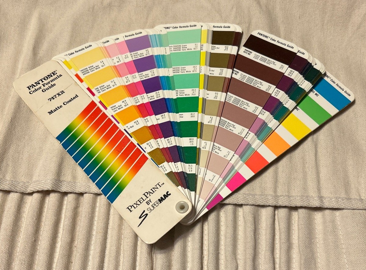 Vintage Pantone Color Formula Guide 747XR Matte Coated 1988