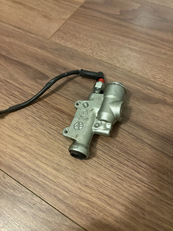 2010 Husqvarna SM510 SM TXC 510 R Rear Back Brake Master Cylinder  - Image 2 of 3