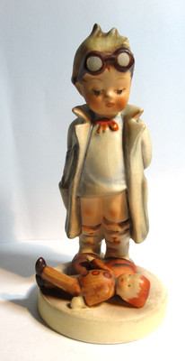 1960-1972 Hummel Figurine Doll Doctor #127 TMK-4 W. Germany 4 7/8''
